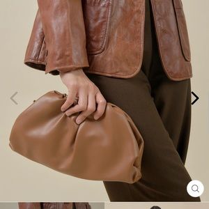 Burten Hyde Esme Bag // Bottega Veneta Dupe